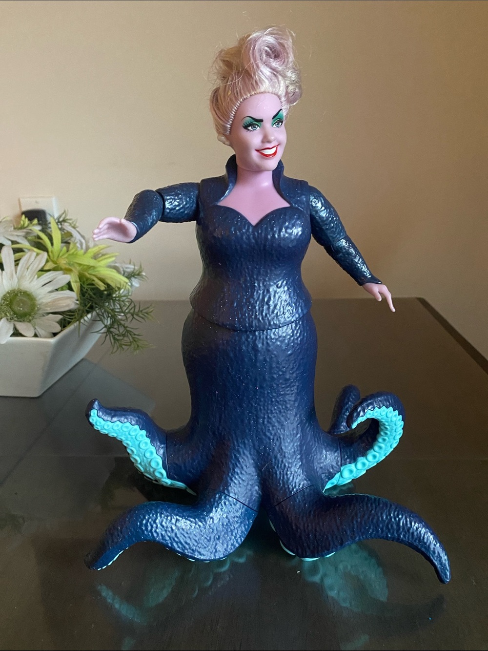 Disney Villain Ursula Doll The Little Mermaid Octopus Figurine